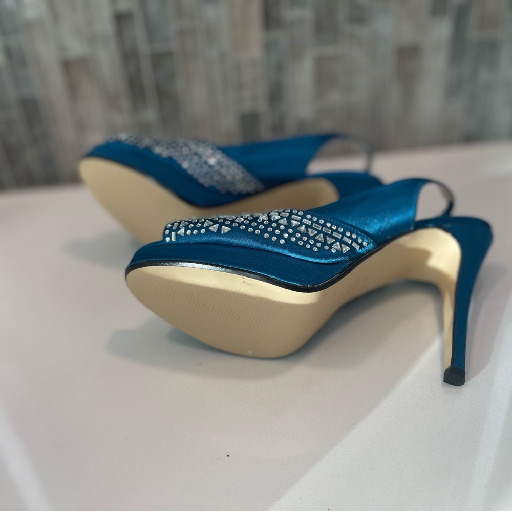 Caparros Peacock Blue Sparkle Sling Back Evening Shoes Size 9 NIB - Picture 5 of 5